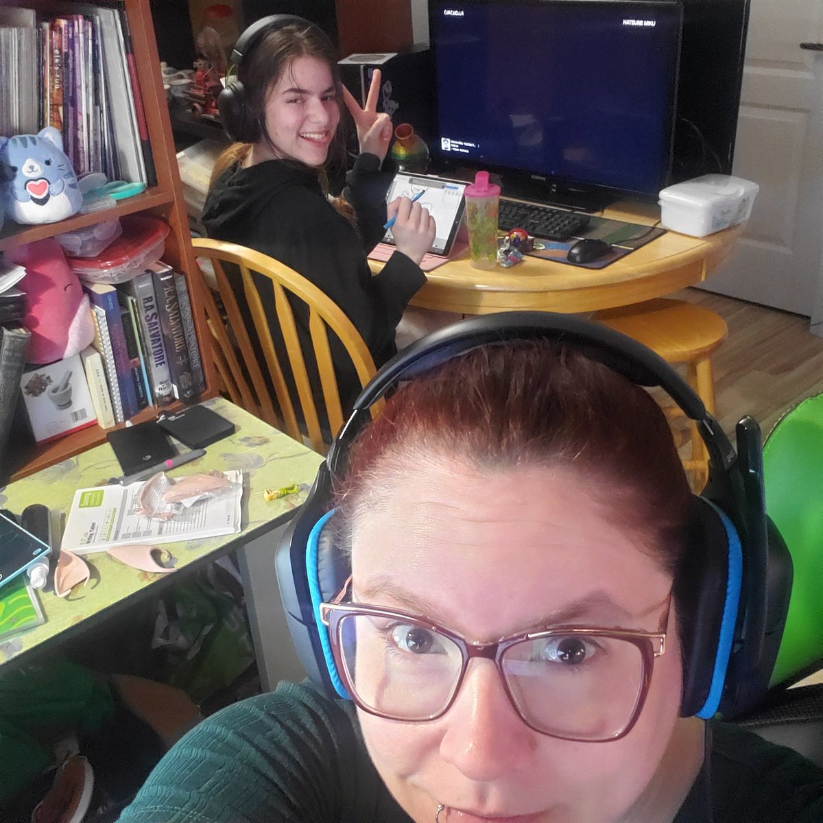 QueenZombean tweet media