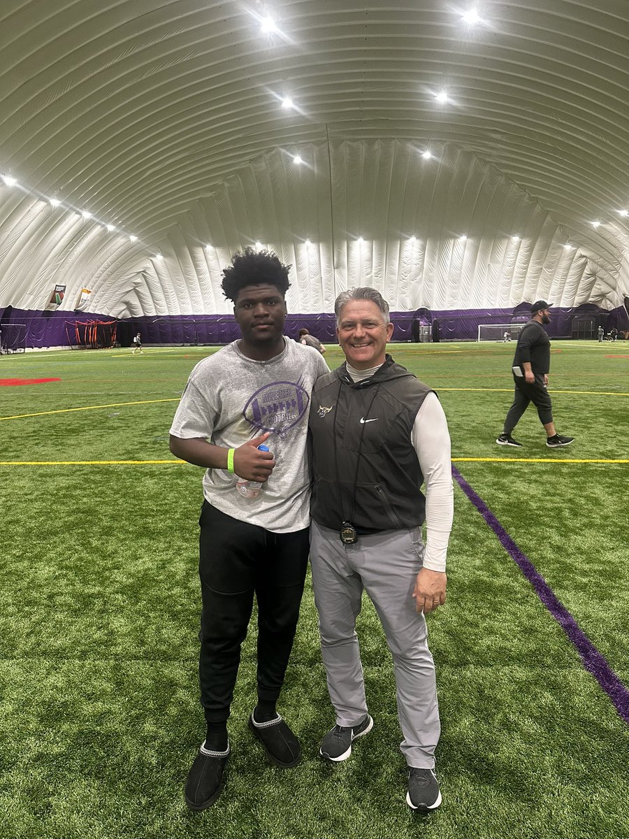 XavierBDaniels's tweet image. Thanks Mankato state for giving me the opportunity to come out to camp , can’t wait to get back on campus. @CoachMPete @Todd_Taylor28