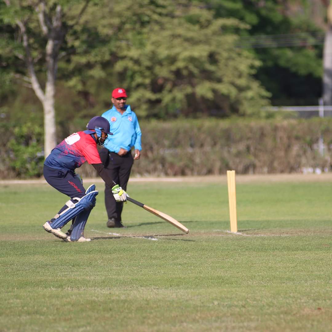 La serie se puso 2-1 a favor de México.
Resultados: 
Juego 2: México 104/6-Costa Rica 82/10
Juego 3: México 106/5-Costa Rica 64/10
¡Este sábado vamos con todo Costa Rica!