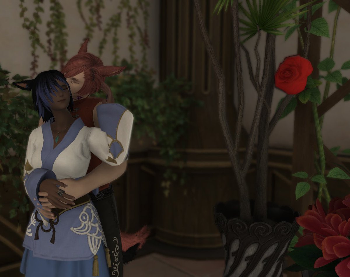 CarvenRidge1994's tweet photo. Enjoying @Lumeria_deBorel party with my bae. A date with my cat. Very colorful and beautiful 

 #flowerfestap #wolgraha #grahatia #GPOSERS https://t.co/LFCs4Lp2SP