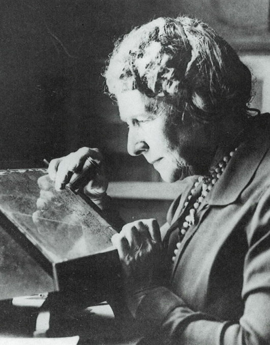April 13, 1941. American astronomer Annie Jump Cannon dies. Her cataloging work was fundamental for the current stellar classification. #ScientificCalendar