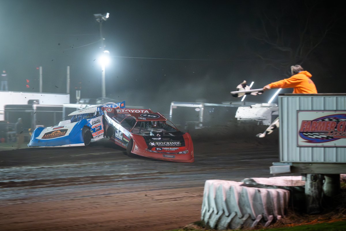 Margin of Finish: 0.072 Seconds... #Illini100 | @FarmerCityRacin 📸 Emily Schwanke