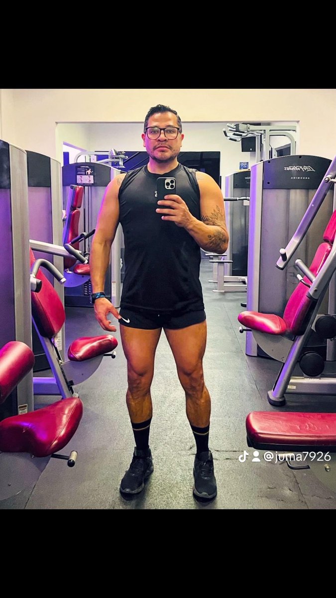 JuRoMaRo's tweet photo. Cómo que ya va queriendo la cosa nuevamente!! 💪🏽😅 #gymmotivation https://t.co/Sas28vlb0M