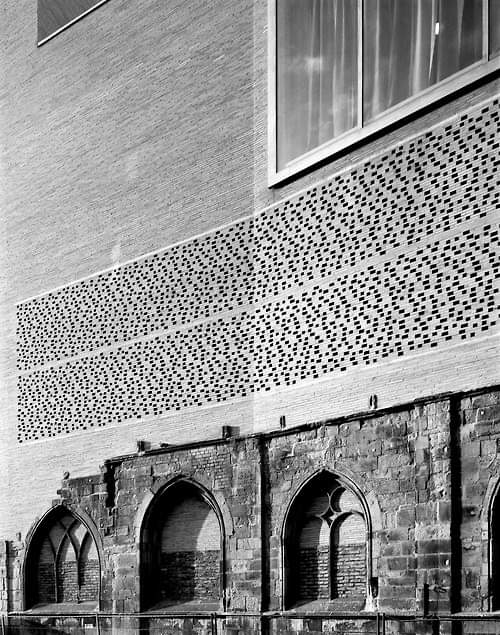 Peter Zumthor - Kolumba museum, Cologne. 2010
Photo by Hélène Binet
#architecture #arquitectura #Zumthor #PeterZumthor #Museum