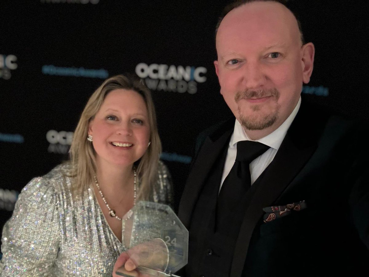 Stephen McGowan tweet media