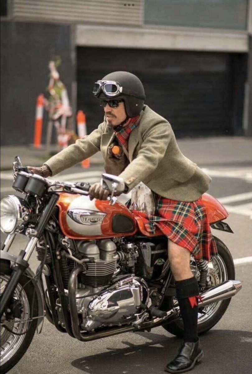 Matching Bike n Kilt … 🏴󠁧󠁢󠁳󠁣󠁴󠁿