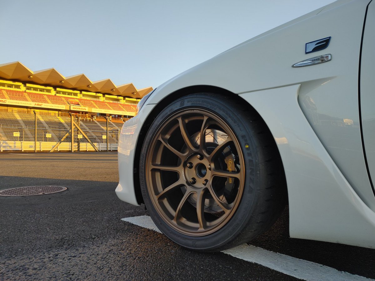 shibaliningjp's tweet photo. Lexus IS Fにお乗りのT様にdbaローターをご購入いただきました。以前からdbaをご愛用いただきリピートいただいております。ありがとうございます。サーキット走行にとてもお薦めなローターです。
ぜひご検討ください。
#LEXUS 
#dba
#ferodo
#ブレーキローター
#芝ライニングジャパン https://t.co/ewhwgMfhwS