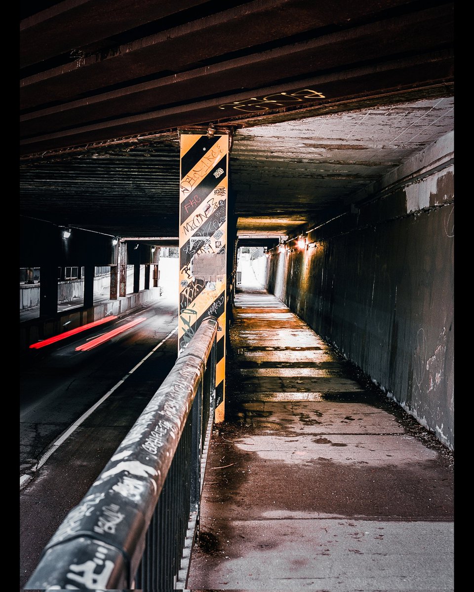 going...going...GONE! Pentax 645 w/ Pentax A 45-85mm F4.5 📸 Catlabs 100 - 120 film 🎞 #architecture #filmphotography #LensCulture #streetphotography_bestoftheday #120film #analogue #analoguevibes #grainisgood #outdoors #photography #kodakfilm #staybrokeshootfilm #streetizm