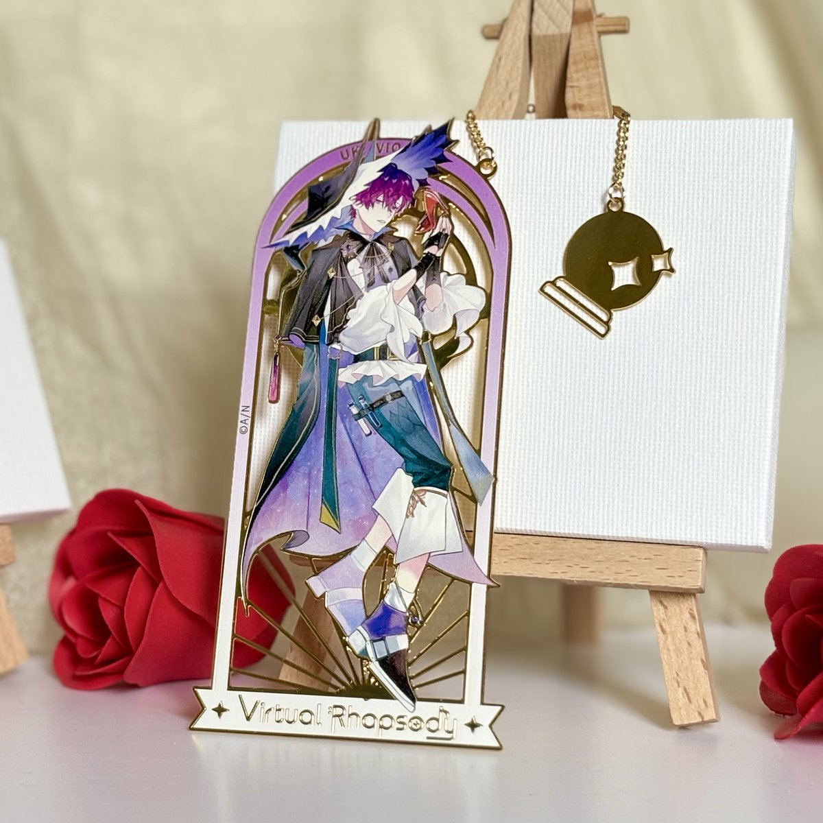 V_Rhap's tweet photo. 🔥Sneak peek of the Merch🔥  (1/2)

We've been working hard on the event-exclusive merchandise and we can't wait to share it with you! 
Here's a sneak peek of Metal Bookmark. 

🛒Order Now: https://t.co/pxjumdpQC9 

Stay tuned for more updates! 

*Please note, Image is for reference only, the actual product serves as the standard.