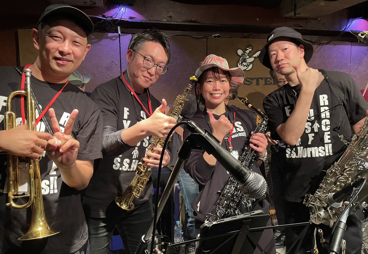 ss_horns's tweet photo. 今春一発目、ルオカラ様のライブサポートが完了！
今回はサポートだけではなく、SSコーナーをご用意いただき、そこで2曲ほど演奏させていただきました！ https://t.co/g9FAPH1E6i