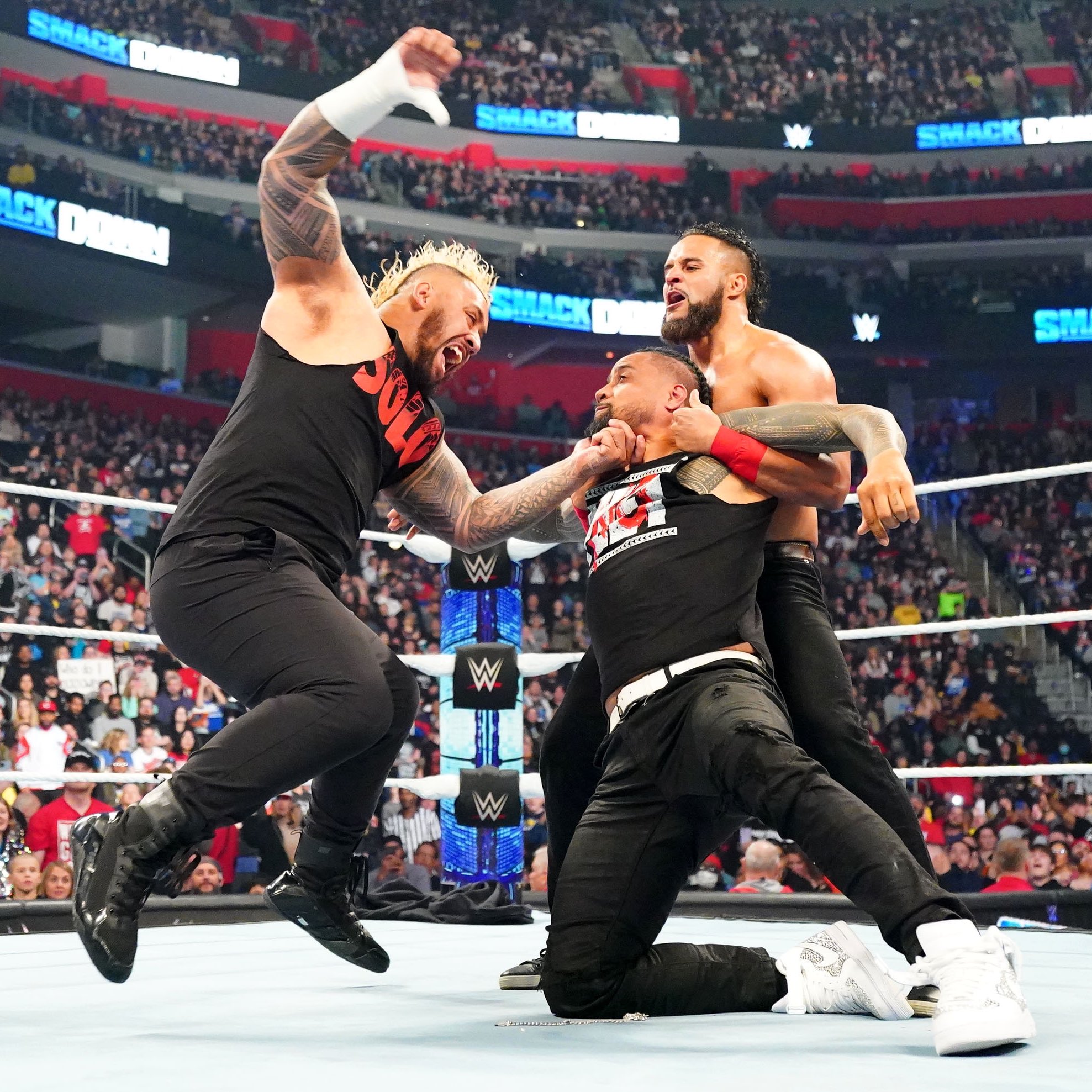 WWE India on X: "Solo Sikoa and TAMA TONGA attacked Jimmy Uso on today's #SmackDown! 🤯 https://t.co/2ASy4i7I5u" / X