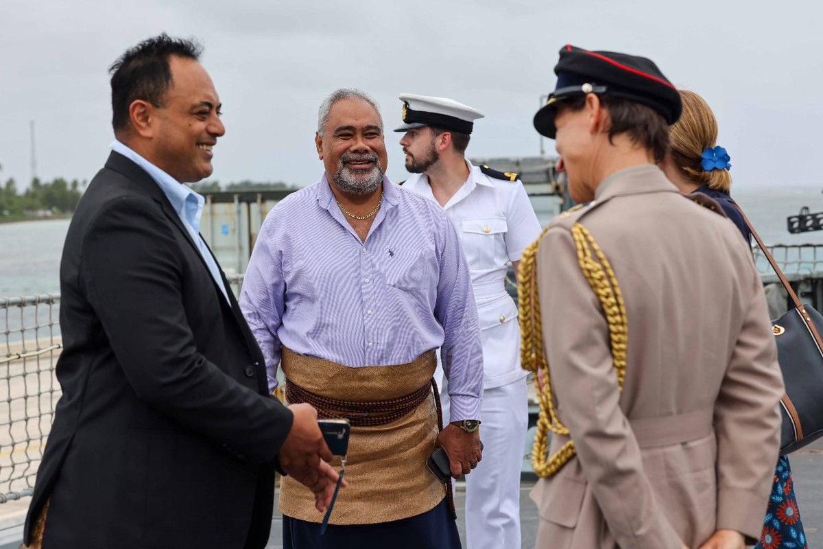 Strengthening relationships and inspiring the next generation. 🤝 From members of the Royal Family to parliamentarians, Women in Uniform to school groups, we’ve thoroughly enjoyed welcoming so many visitors on board. 🛳️ 🇬🇧 🇹🇴