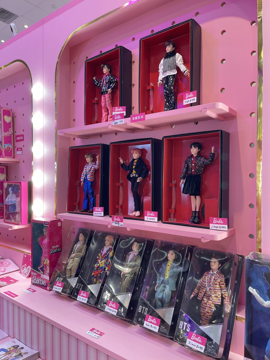 haohao_pre's tweet photo. barbie x BTS ก็มาจ้าา
#ตลาดนัดบังทัน #ตลาดนัดบาร์บี้ #ตลาดนัดarttoy #bts #บังทัน https://t.co/TrjpFp7kWW