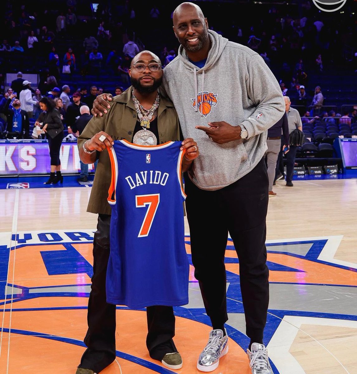 Davido at the New York Knicks vs. Brooklyn Nets NBA match 🏀 last night 🐐