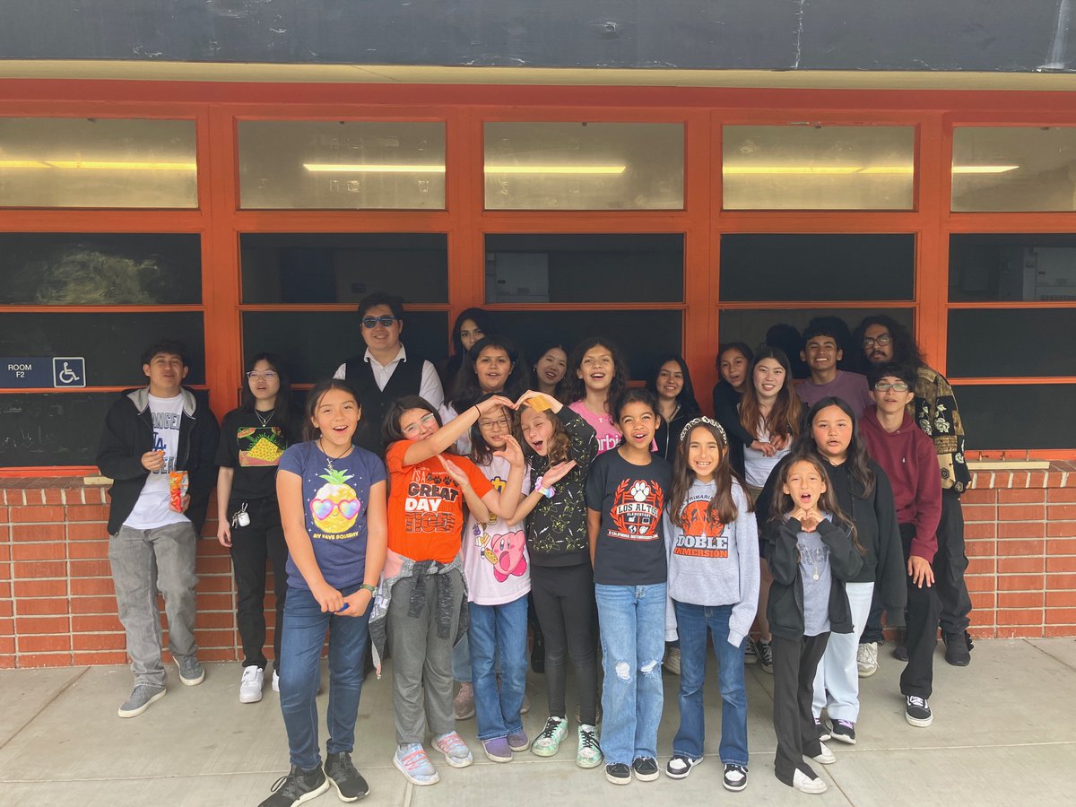 Thank you @LosAltosHS for continuing to support Little Miss Coders with our students. We concluded an amazing year of fun today with our final meeting.