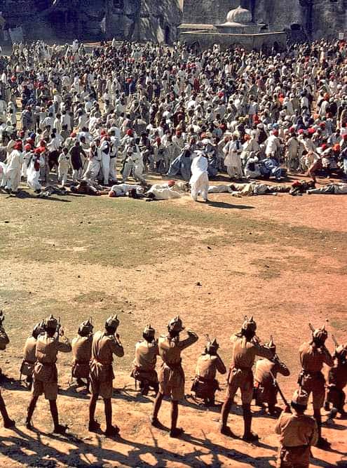 बैसाखी पर्व की सभी देशवासियों को बहुत बहुत बधाई एवं शुभकामनाएँ। 13 अप्रैल 1919 जलियांवाला बाग अमृतसर पंजाब आज के ही दिन हजारों देश भक्तो ने अपना बलिदान दिया था । अमर बलिदानियों को कोटि कोटि नमन। #उत्तिष्ठ_भारत