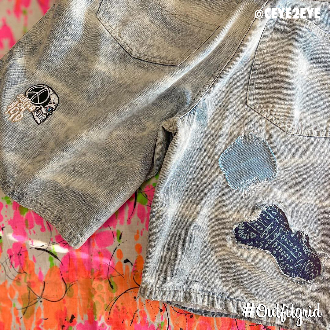outfitgrid's tweet photo. Today's top #outfitgrid is by @ceye2eye.
▫️ #TheCaseStudyGroup #Denim #Shorts
▫️ #Union x #JCrew #Tee
▫️ #2009 #HelmutLang #Shirt
▫️ #NikeSB #Hawaii #Dunks #SeaCrystals https://t.co/rk1t22ZRpQ