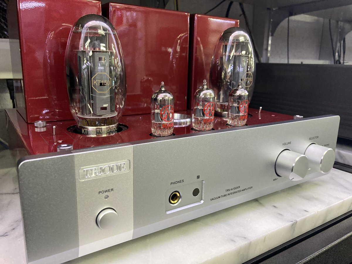 nomuramusen's tweet image. 新型プリメインアンプ「TRV-A150XR」が展示入荷しました😊

真空管アンプで人気の #TRIODE🇯🇵の
真空管「KT-150」を採用したA級 #プリメインアンプ です

スッキリ抜けが良く切れ味の良い✨現代的な真空管アンプサウンドです♪
打ち込み系などの音楽も楽しめる #真空管アンプ です👍

#ノムラ無線 #大須