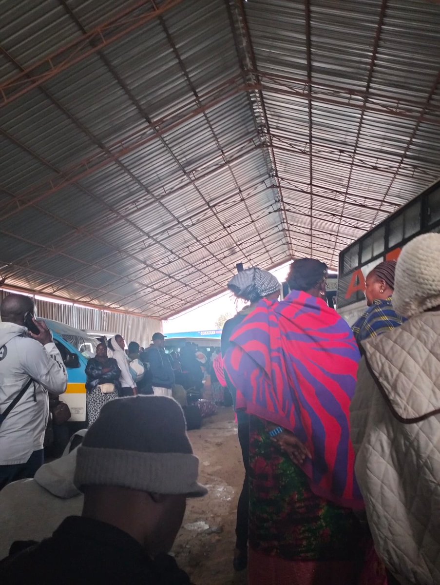 Getting photos of stranded passengers at Guardian Angel booking place in Nairobi (Railways). Told passengers their vehicles will leave at 7:45am. People woke up, it is raining, 9am, no vehicles, no communication, cash paid.