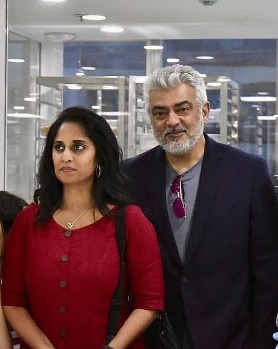 Latest Pic Of Thala AJITH & Shalini Mam💙 #AjithKumar • #VidaaMuyarchi