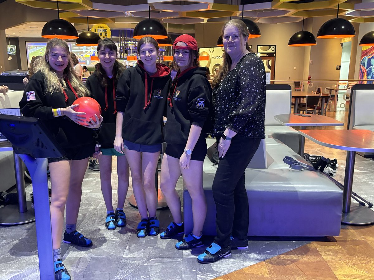 BirkenheadTrips's tweet photo. A fabulous last evening all together. We have been modelling and then enjoyed a choice of activities and games local to the hotel. https://t.co/oo3Wt9altF