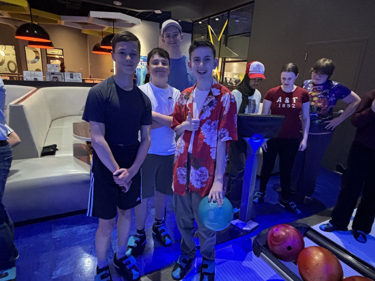 BirkenheadTrips's tweet photo. A fabulous last evening all together. We have been modelling and then enjoyed a choice of activities and games local to the hotel. https://t.co/oo3Wt9altF