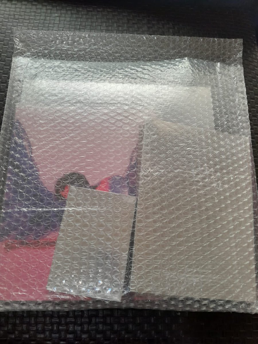 omana21239's tweet photo. I have received my prizes. Thank you @jiminiemelody I love them🫂💞
#CakeForJimin
#FACE_Anniversary
#OneYearWithFACE https://t.co/apKTdyfTrp