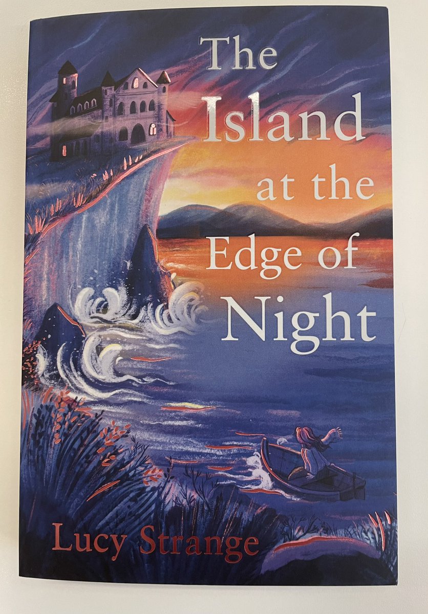 #TheIslandAtTheEdgeOfNight @theLucyStrange is a bewitching and brilliantly written gothic mystery steeped in the wild magic of Scotland’s islands and our ancient forests. Filled with intrigue and showing how humankind is inescapably linked to nature this is a gem of a book 💚📚🎉