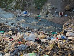 Garbage doesn't disappear on its own. It's time for responsible waste management practices
#DearRaisRuto
 Save Nairobi