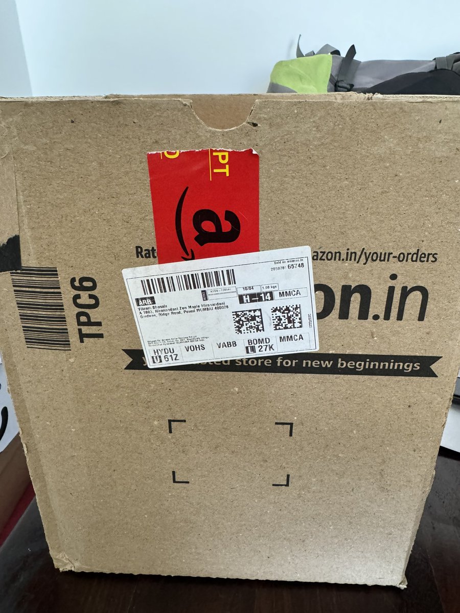 vikramrbhosale's tweet photo. @amazonIN I was cheated by Amazon India… bought Sony WH-1000XM5 headphones and got a toy car delivered. Amazon is also denying the fact and closed my query! I want justice! #ConsumerRights #amazonstore https://t.co/QWL31D2aSa