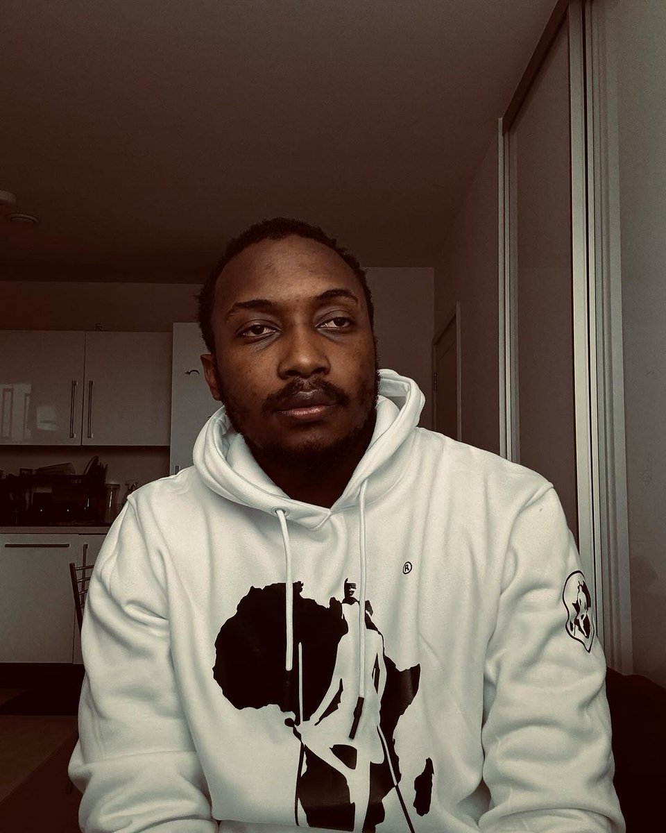 africannativeke's tweet photo. African native hoodies, just the best.
. Art. Fashion . Lifestyle.
Hoodies available in all colors..
#africannative #native254 #lovekenya #africannativeapparel #ethnic #ethniccoutureke #entawuoafrica #in #1752collection #kenyanbrands🇰🇪🇰🇪 https://t.co/XBiqY0wLqx
