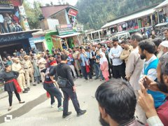 SannaWasim's tweet photo. "Matdan me Bhagidari, Kishtwar Ki Zimmedari",A Vibrant Nukkad Natak took center stage at Bus Stand, Chatroo under the SVEEP initiative! Bringing awareness through the power of drama how we drive change. #IndianArmywithAwam #ShiningJammuAndKashmir #TransformingJ&K #BadaltaKashmir https://t.co/b8ImJmmrLZ