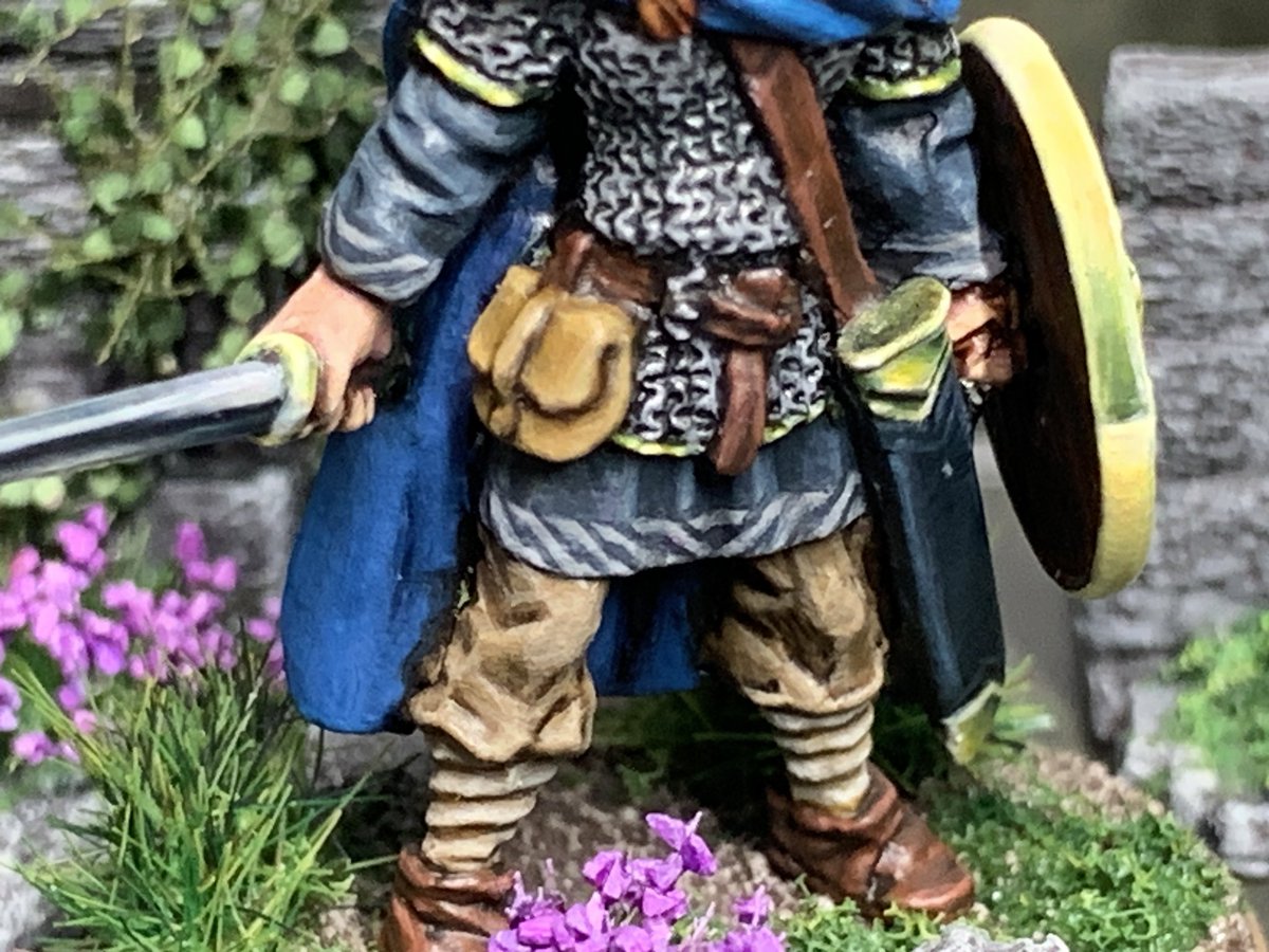 Taki_miniature's tweet photo. ハーミットインで買ってから時間が経ってしまいましたかようやく完成。女戦士2体。
剣を持った右手、盾、弓につがえてる矢はプラミニチュアのものに交換。その分、鞘に入っていた剣の柄は削り取っています。
#春のペイントまつり
#メタルペイント
#物撮りノート https://t.co/BkinMmWZxM
