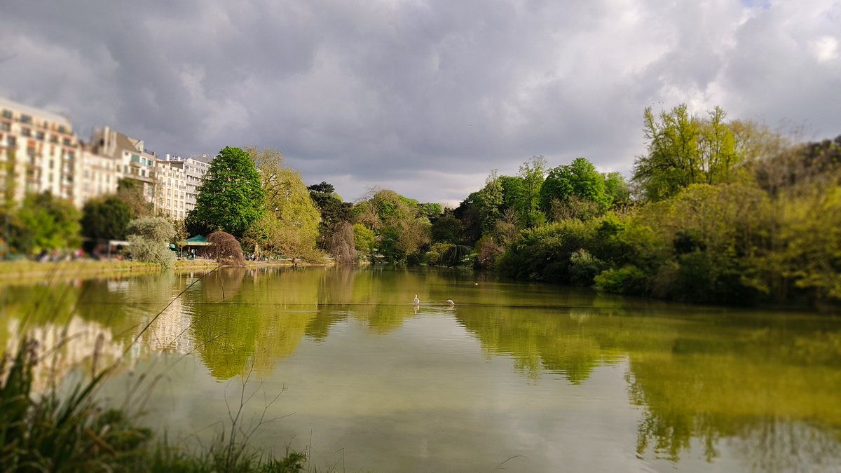 DROUZIN's tweet photo. Il a fait si beau ce vendredi à Paris..une balade au super parc Montsouris.
📸Perso
#balade https://t.co/pfCkiInKVJ
