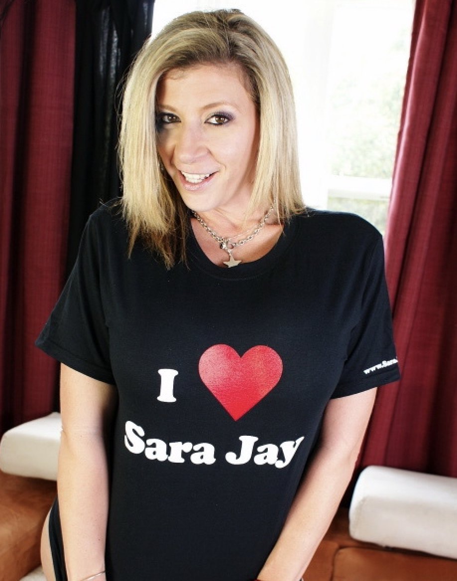 Match me & #Support 🥰 Show your love and get your very own I ❤️ Sara Jay T-Shirt! Shop now on sarajayvideos.com + I'll have some of my #SaraJay merch at the #wydesyde table at @exxxotica 🤩 @Wyde_Syde