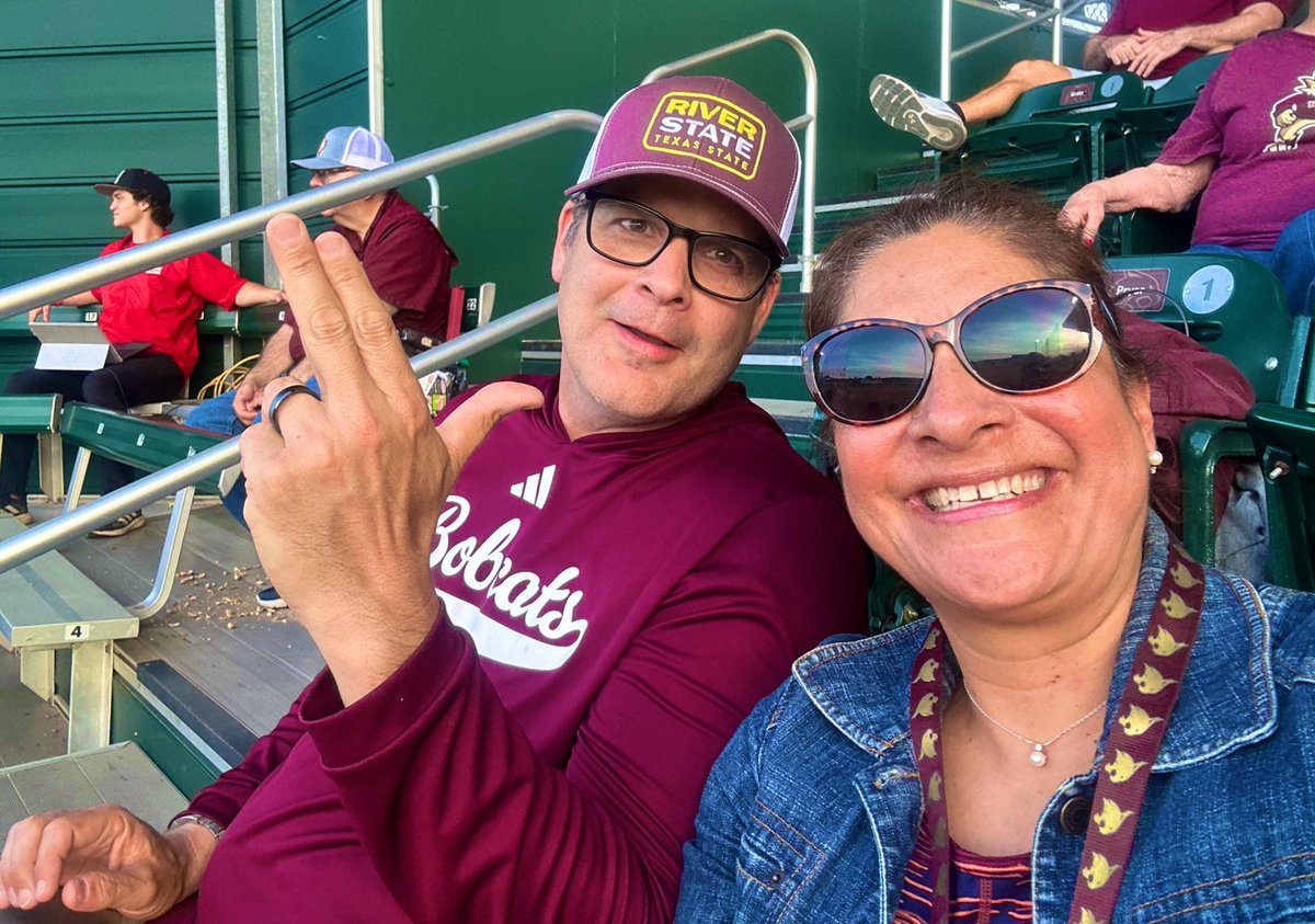 Got back to town in time to catch a couple of innings of <a href="/TXStateSoftball/">Texas State Softball</a> with <a href="/VPSSTXST/">VPSS Cynthia L. Hernandez</a> and AD Coryell. Tough opening night start, but we have plenty left in the tank for the rest of the weekend series!🐾🥎