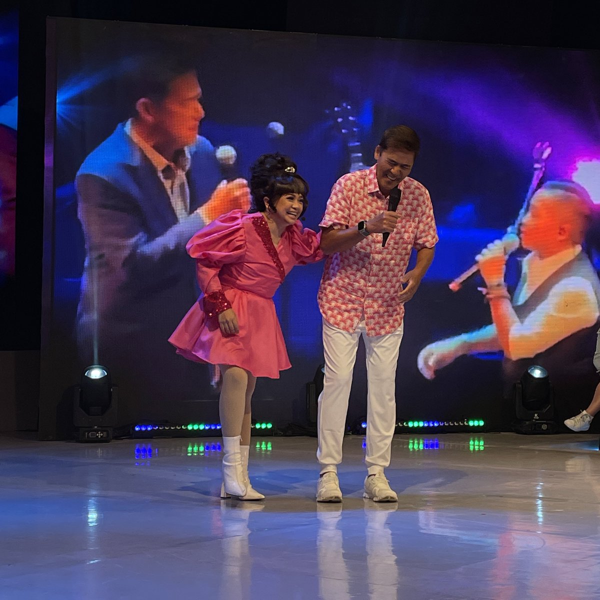 eatbulaga_TVJ's tweet photo. Bossing with Singing Gal Ice Ice Baby 🥹🫶🏻 https://t.co/3QAYiISDqF