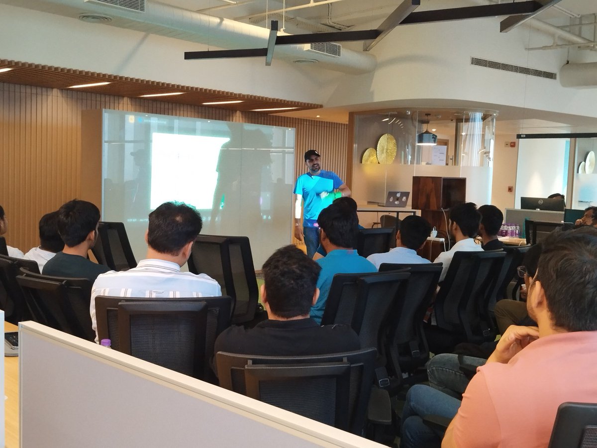 _piyushsarin's tweet photo. "Fantastic discussion on Changesets at #Jslovers with @SahilSharma2408 hosted by @brevo_official! Insightful insights into JavaScript development. 👏 #coding #development"

https://t.co/4BVF51Cic4
https://t.co/6ZvB2V4pZG https://t.co/JdAV0LAyRb