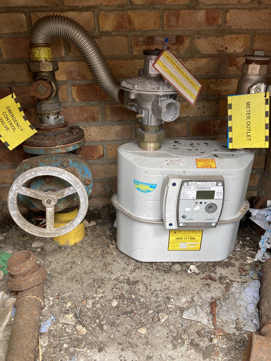 Client doesn’t use Gas and supply is isolated. However meter in situ so client incurs standing charges Supplier dragging their feet we have arranged meter removal to bring an end to standing charges. suppliers should be more transparent #gas #supplies #savingenergyeverywhereigo