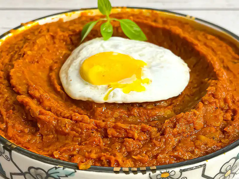 PvCookingCom's tweet image. 🍆 Discover Mirza Ghasemi, the smoky eggplant wonder from Northern Iran! 🌶️ Garlic, smoke, and all things nice wrapped in one delicious dish. Ready to cook? Check out the full recipe! 🔥😋

👉 Recipe: amazespice.com/121-mirza-ghas…

#MirzaGhasemi #Foodie #RecipeShare #Eggplant #Tasty