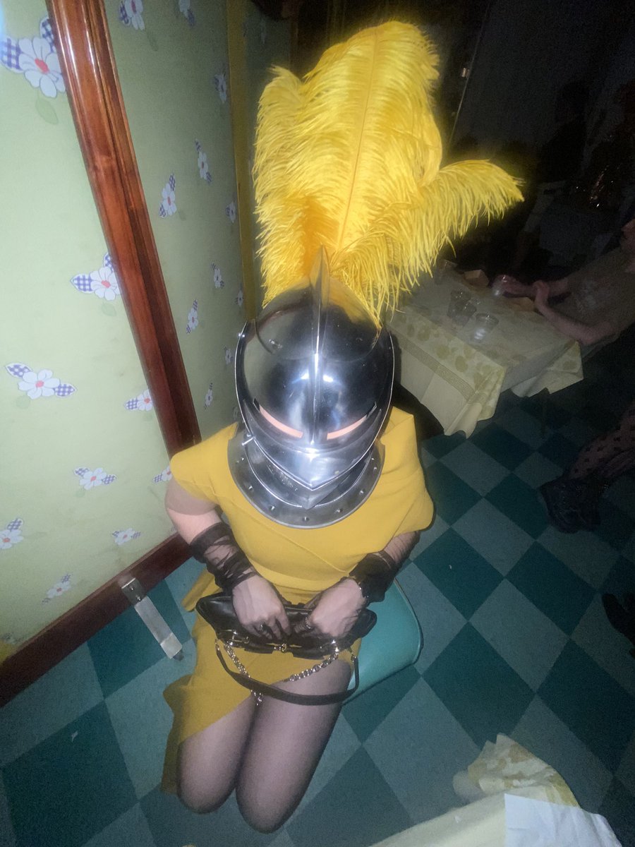 knight in the club girl