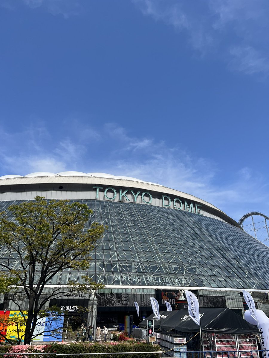pencopentaro's tweet photo. うさほーーーー🐰‼︎
昨日は現地でした⚾️✨大逆転勝利‼︎最高でしたーっ🤩🤩🤩🤩キャプテンのホームランも見れたし、門脇くんの美しい守備もみれて眼福💘ユニフォームも貰えて嬉しかった〜✌️次はバンテリンに行こうかなぁ🐨

#ジャイアンツファンと繋がりたい  #G党さんと繋がりたい https://t.co/qPmm6W0XYF