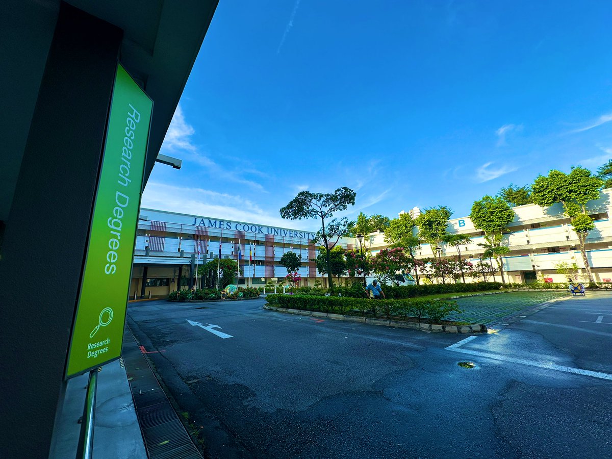 drostontang's tweet image. Spent a good Saturday morning helping out on Design Sprint at @jcu 🇸🇬 campus! 

“How might we empower individuals &amp;amp; communities to significantly reduce their environmental impact through accessible, rewarding &amp;amp; scalable solutions?”

#problemstatment
#howmightwe
#designthinking