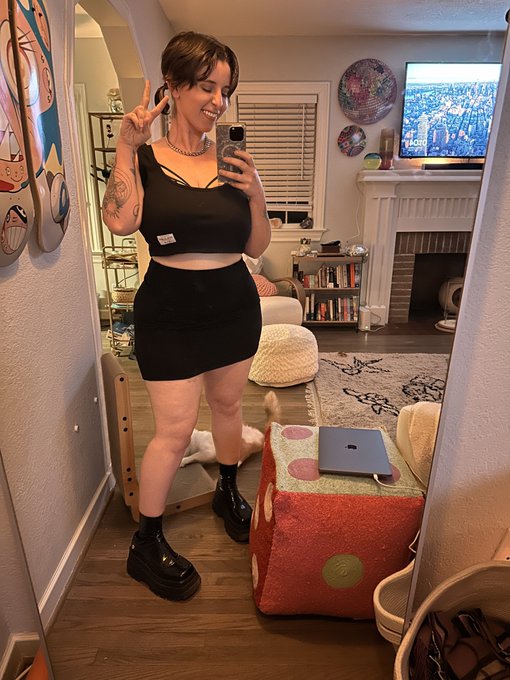 I just had the best night 🥰 https://t.co/MGd6JGnIvh