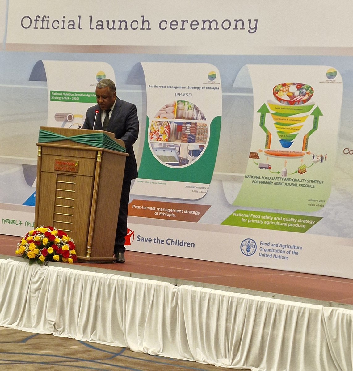 Agric Minister of Ethiopia launching 3 national stratergies for -> Food Safety & Quality -> Postharvest Management -> Nutrition Sensitive Agri-Food Systems to contribute to the food systems transformation - Congratulations! @CGIAR @ILRI @FondationUSDT @fao @CorinnaHawkes