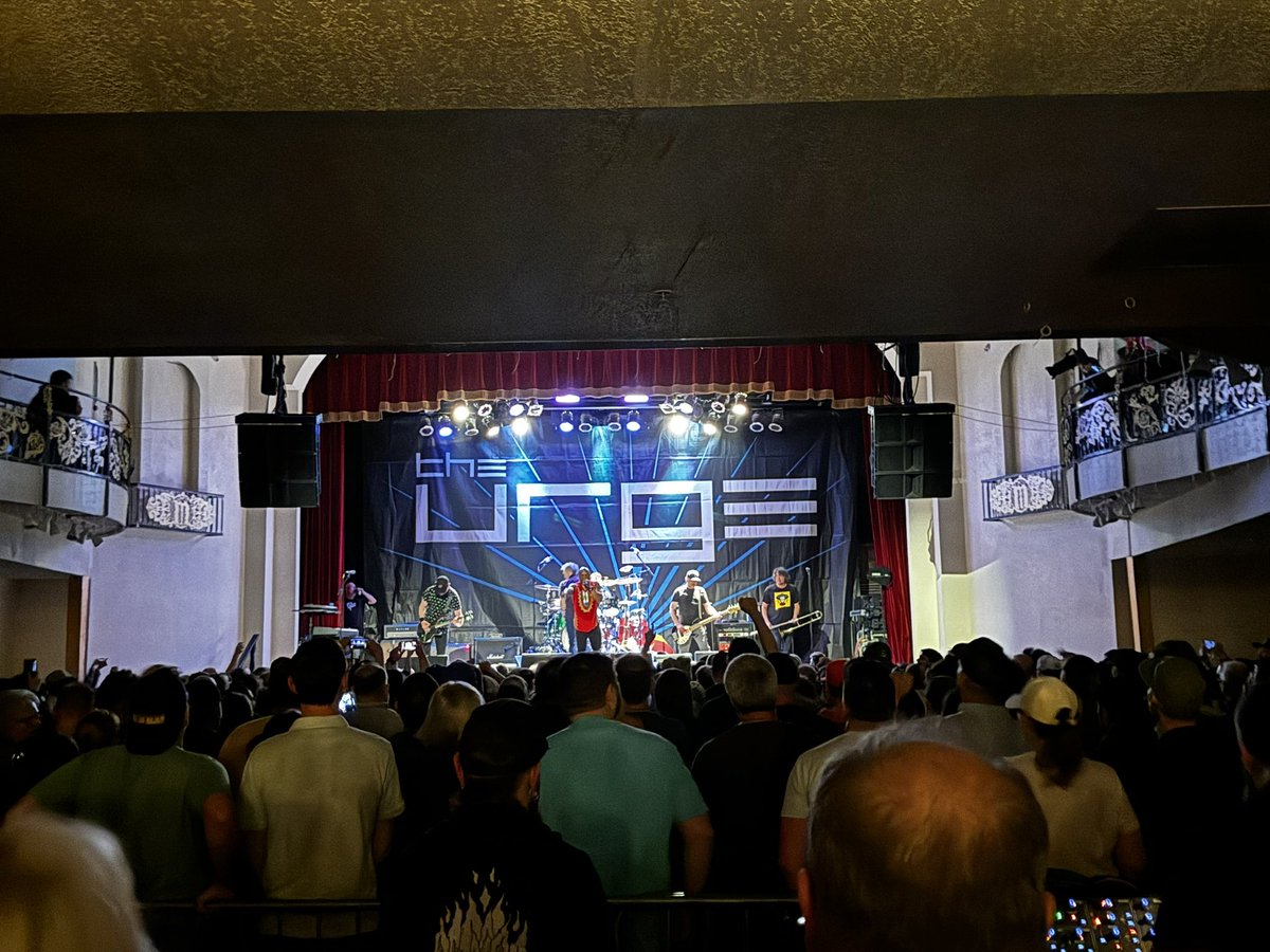 kyletravis's tweet photo. @steveewing thanks for playing in KC tonight. Brings back so many good memories from back to 96! @cjtravis https://t.co/NAsuqoeXpV