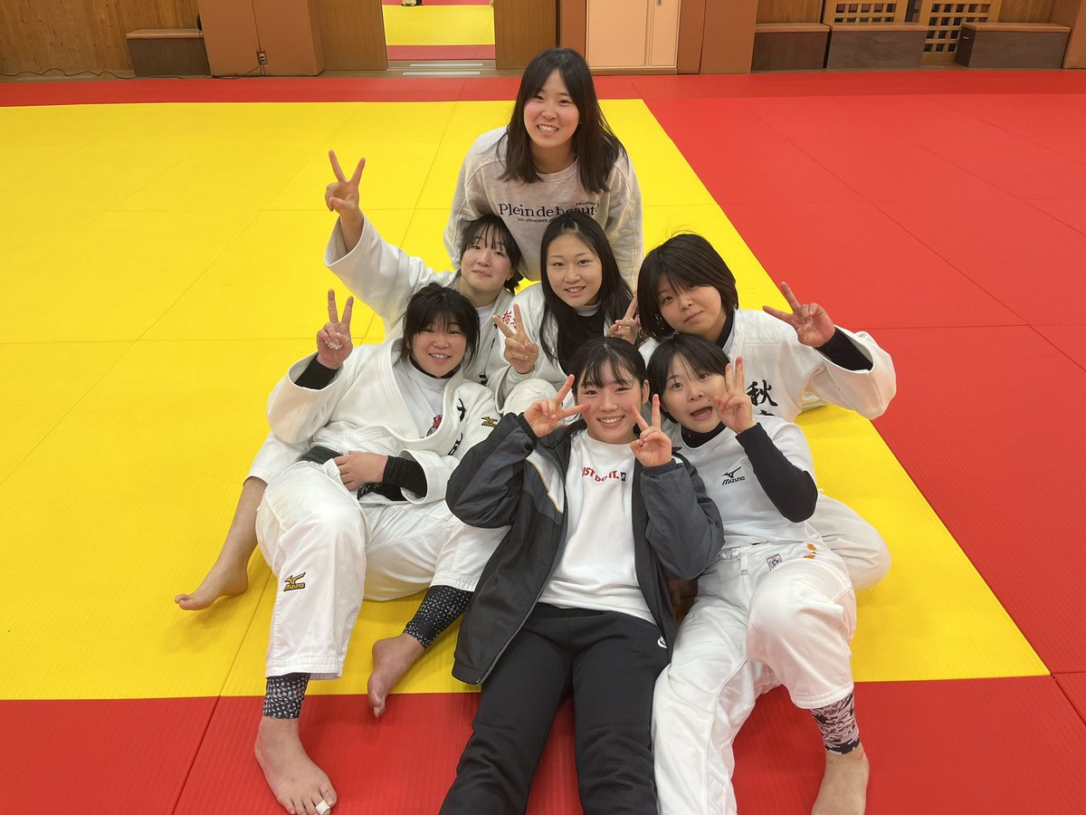 judotwcpe's tweet photo. こんにちは☀️

今週から授業が始まり、また忙しい日常がスタートしました🌸
勉強✍に部活🥋と文武両道をしっかり出来るように頑張ります！

来週はCHIBA OPEN JUDO CUPが行われます。
チーム一丸となって最後まで諦めずに全力で戦います。

応援の程、宜しくお願い致します。 https://t.co/uw62qt4nlU