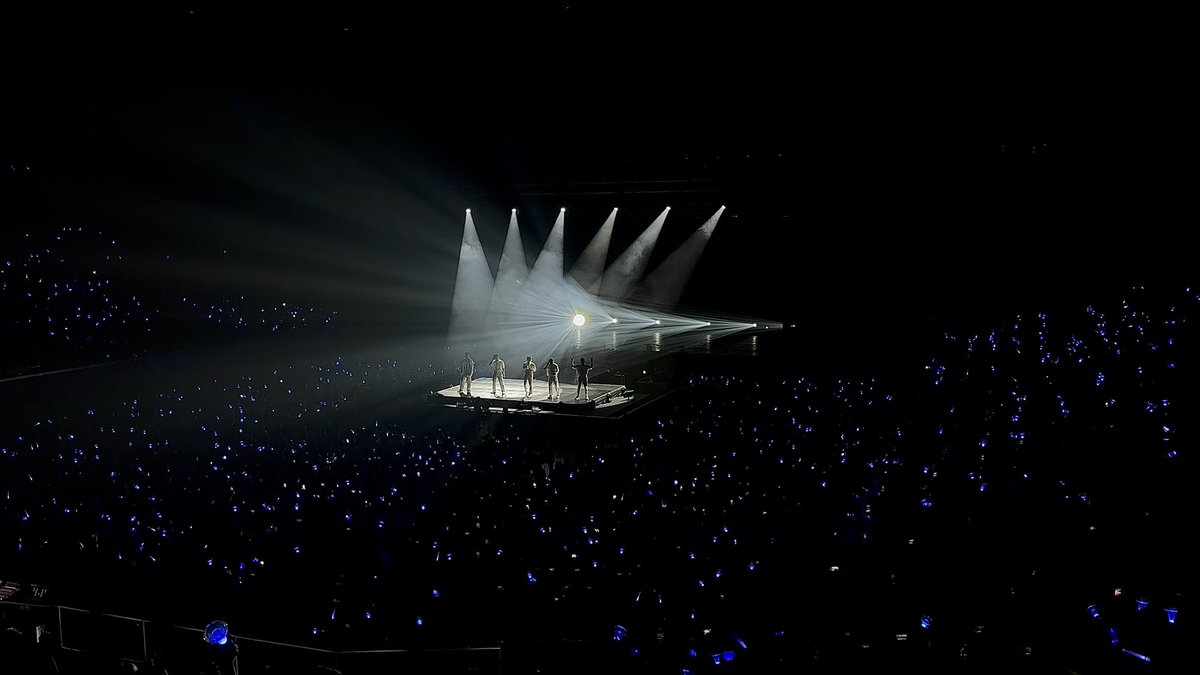 APlanetent's tweet photo. 2024 BTOB FAN-CON
[OUR DREAM] in MANILA

We love you Philippines😘

#BTOB #비투비
#BTOB_OurDream_MANILA
#APlanetent #에이플래닛 https://t.co/5IzksIzZ0P