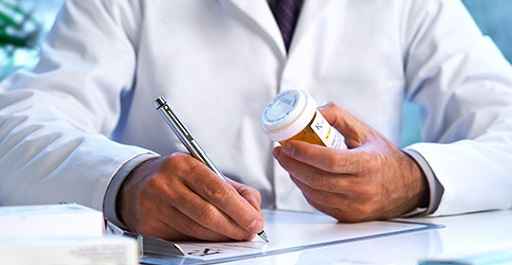 45% Doctors In India Are Writing Incomplete Prescriptions: ICMR Survey Report medicarepharmabusiness.com/45-doctors-in-…