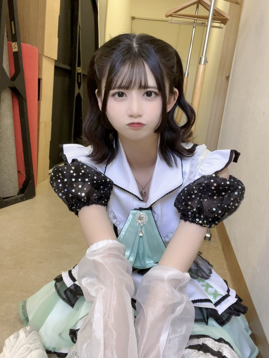 高身長ロリ？すき？ https://t.co/3CLpRyrvCD